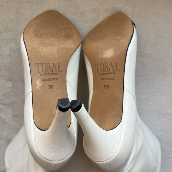 Toral Cream Leather & Black Fabric Cap Pointy Toe Boots Women EU 36 US 6 Chic - Picture 13 of 16